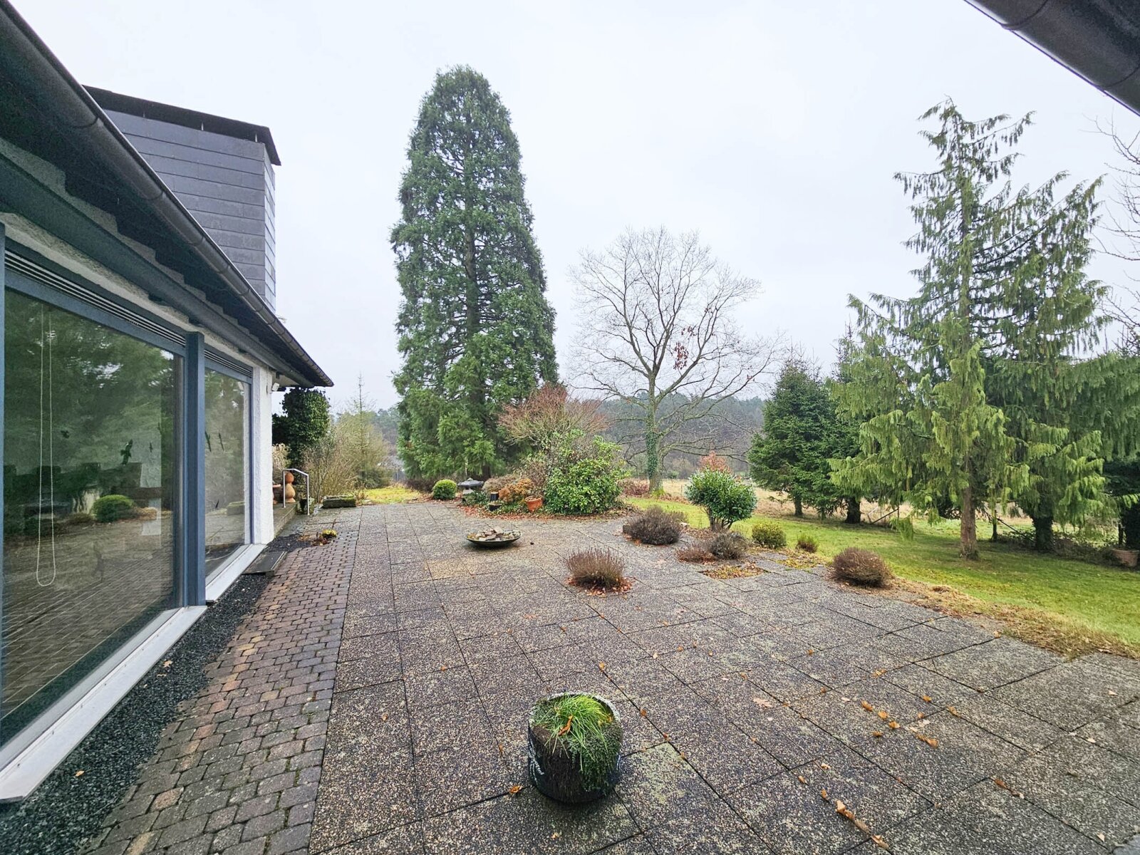 Großzügiger Bungalow in ruhiger Lage von Lebach-Eidenborn