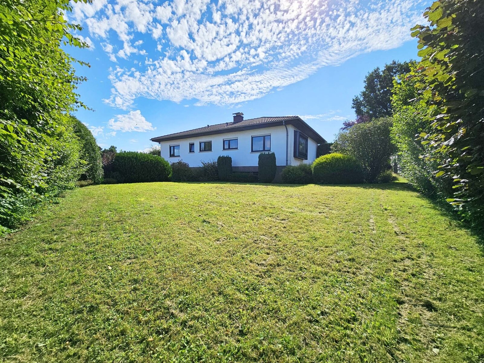 Bungalow mit Sauna & Gartenidylle