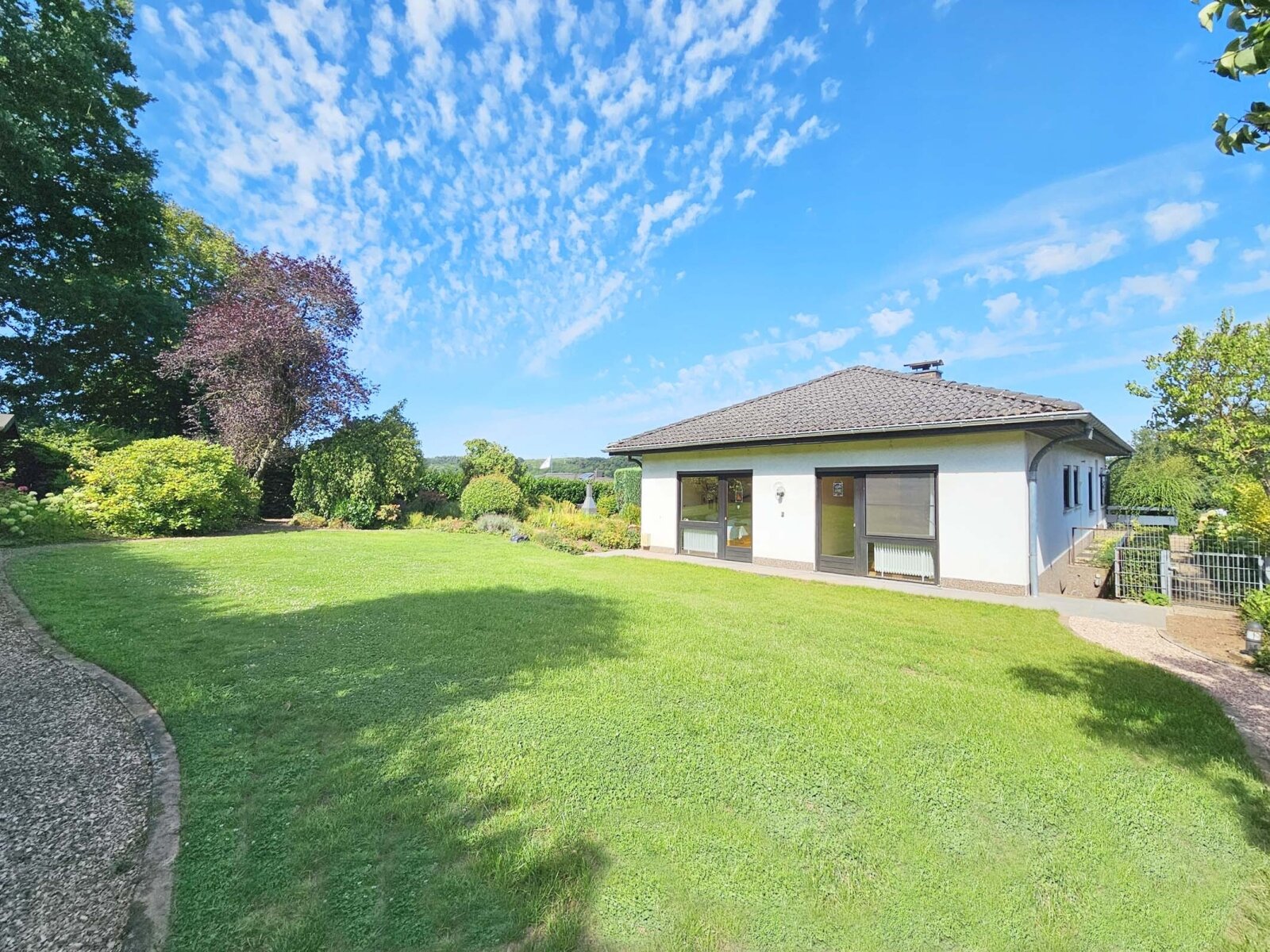 Bungalow mit Sauna & Gartenidylle