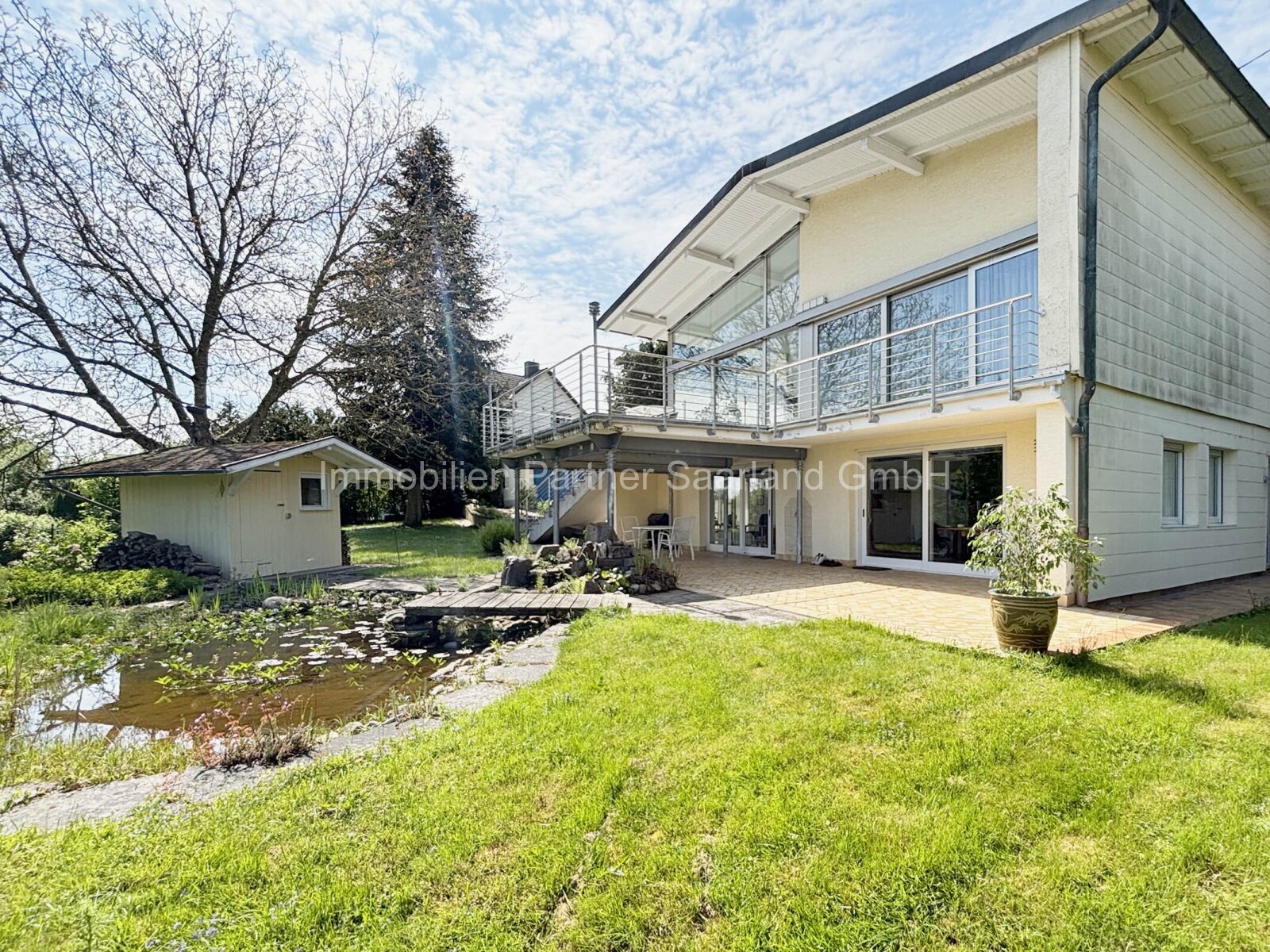 Anwesen in Berus mit herrlichem Fernblick 