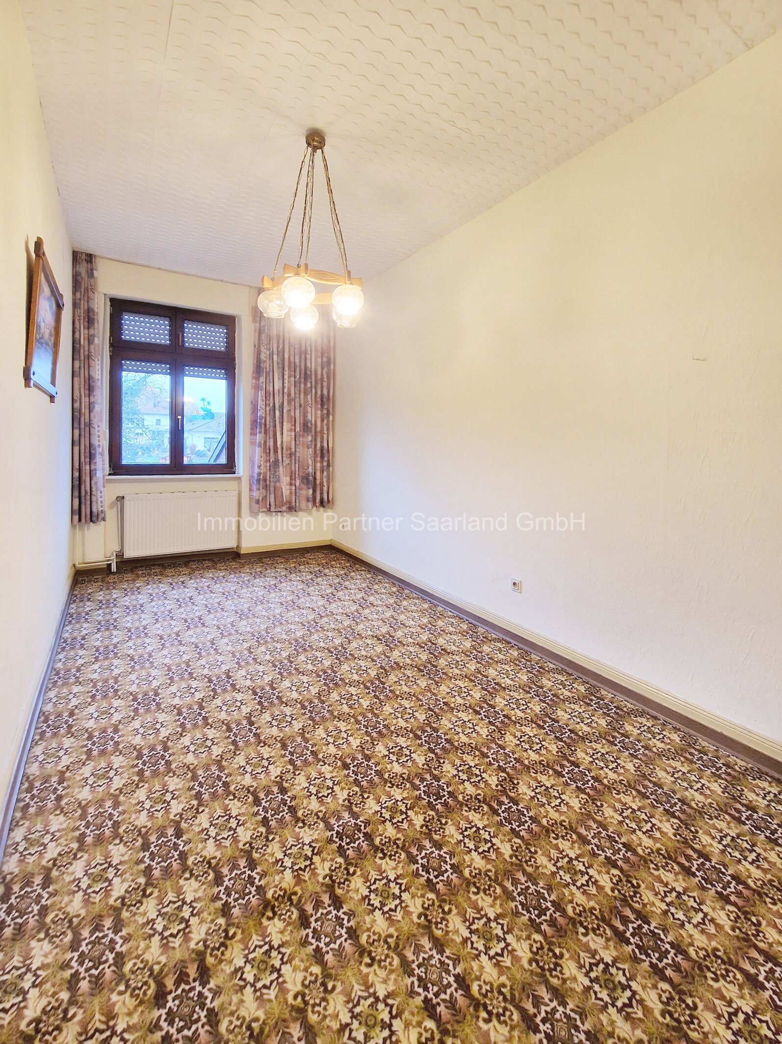 Renovierungsbedürftiges Reihenmittelhaus in VK