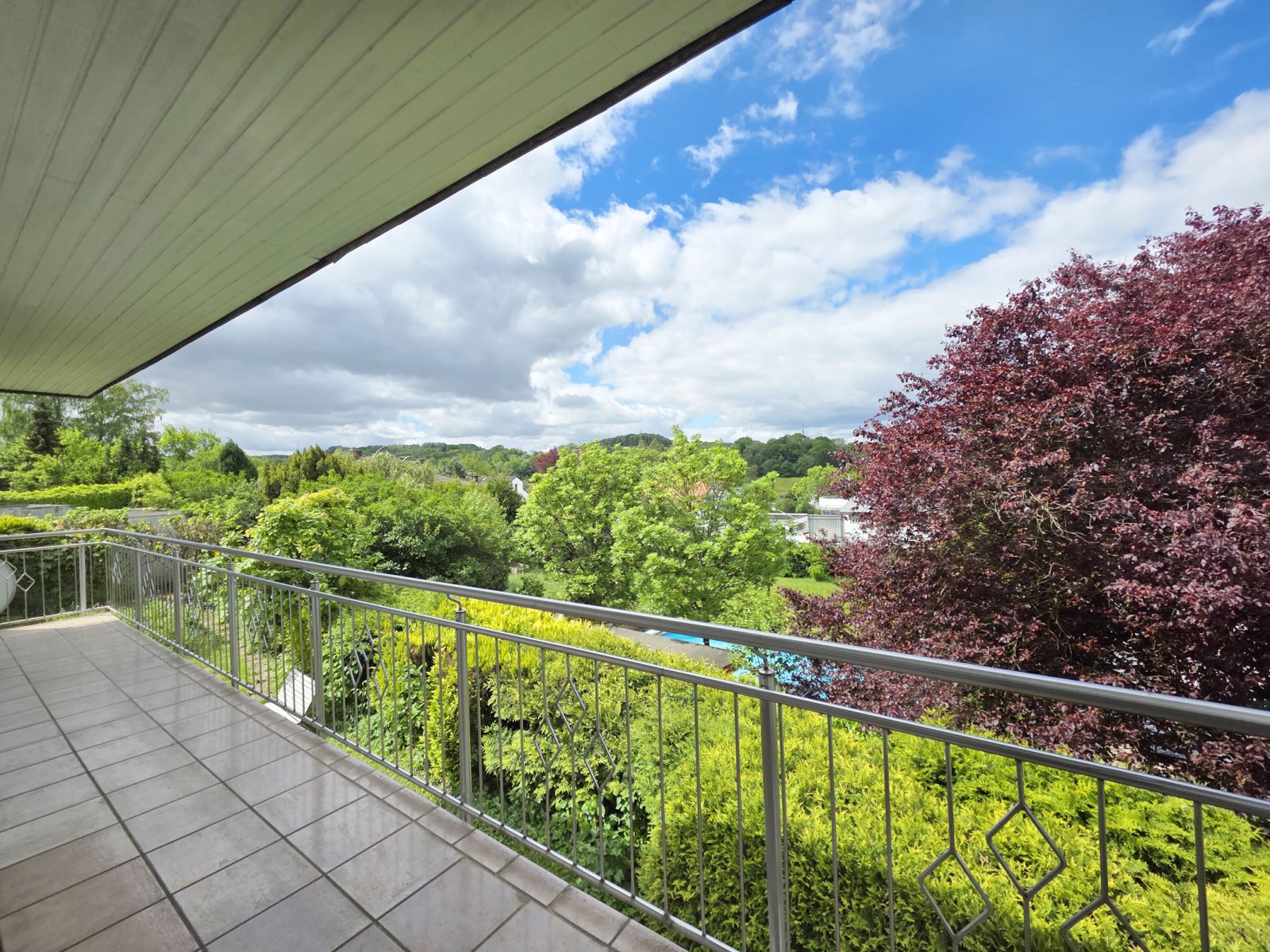 EFH in toller Lage mit herrlichem Fernblick