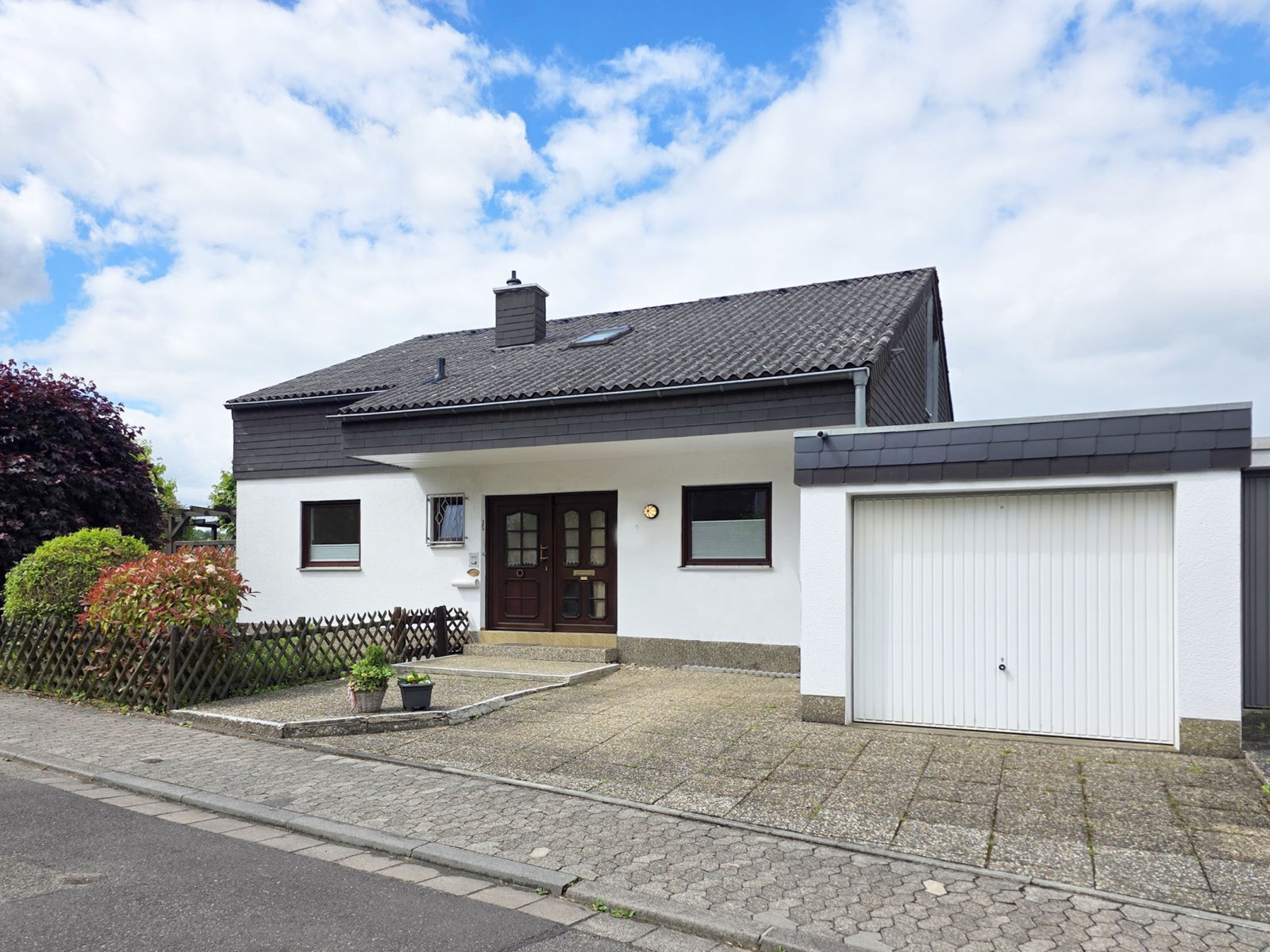 EFH in toller Lage mit herrlichem Fernblick 