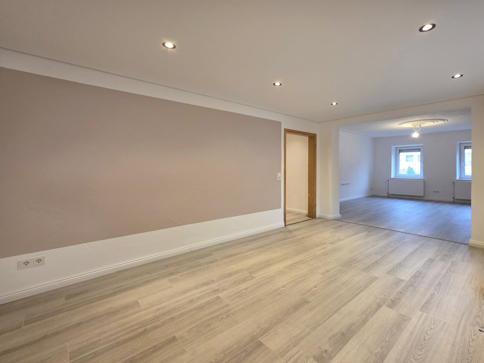 *neuer Preis* Freistehendes Einfamilienhaus