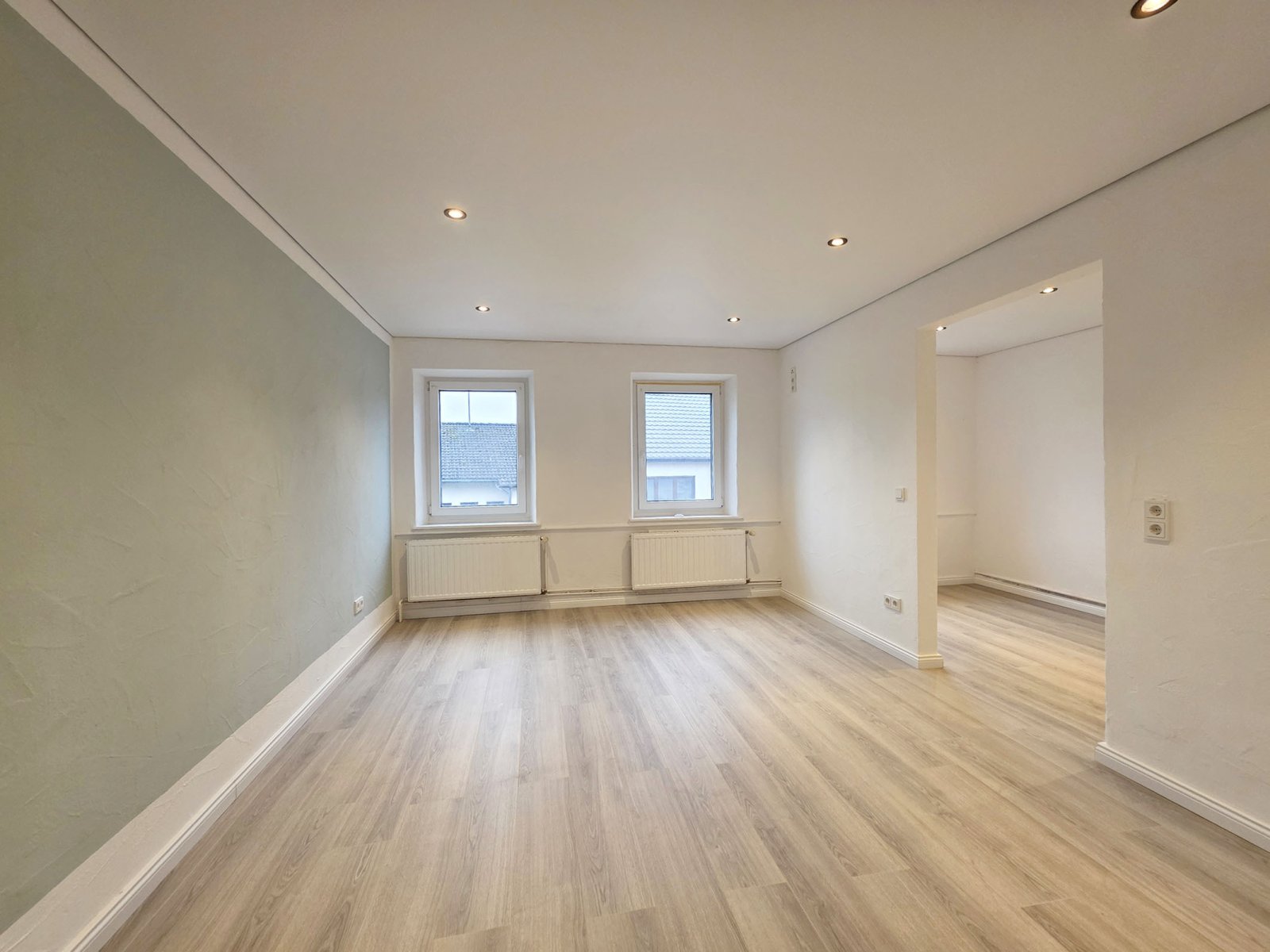 *neuer Preis* Freistehendes Einfamilienhaus