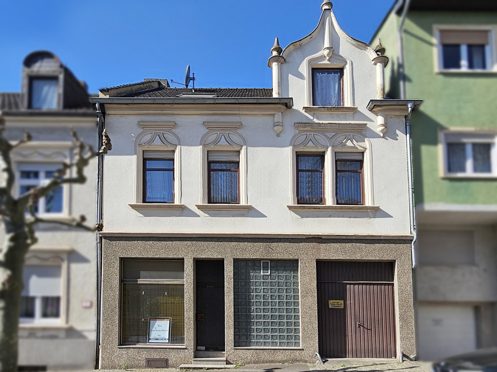 Völklingen: Renovierungsbedürftiges Reihenmittelhaus in VK 