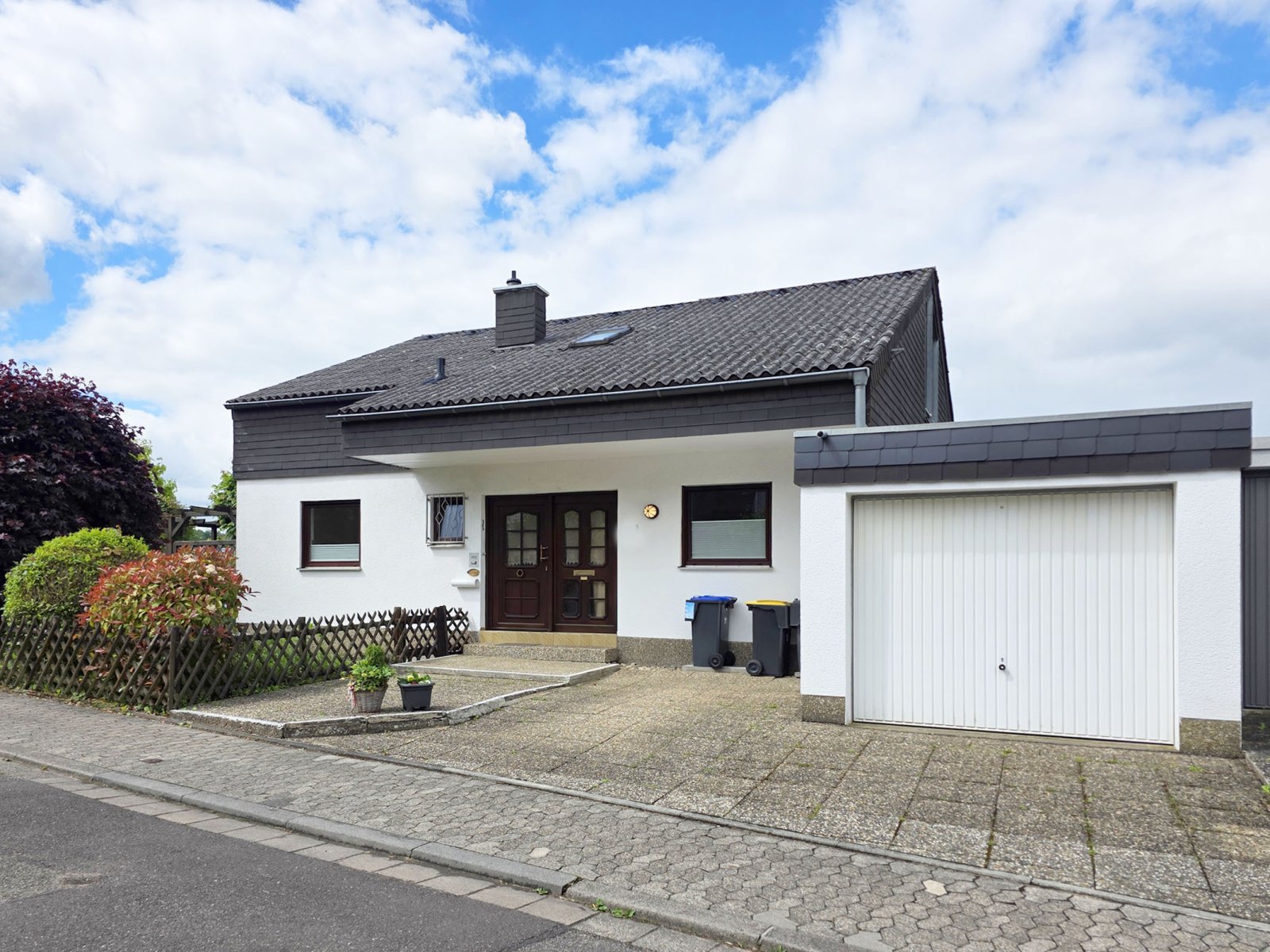 EFH in toller Lage mit herrlichem Fernblick 