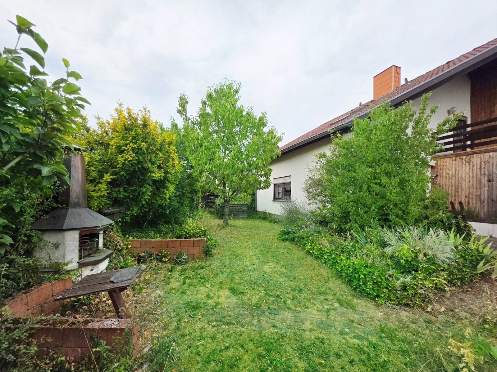 EFH in Saarlouis-Picard mit idyllischem Garten