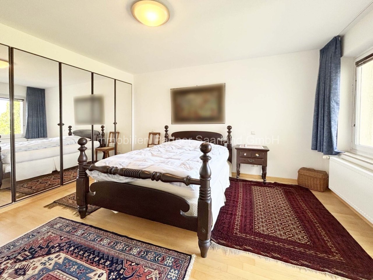 Zimmer mit Balkon Erdgeschoss