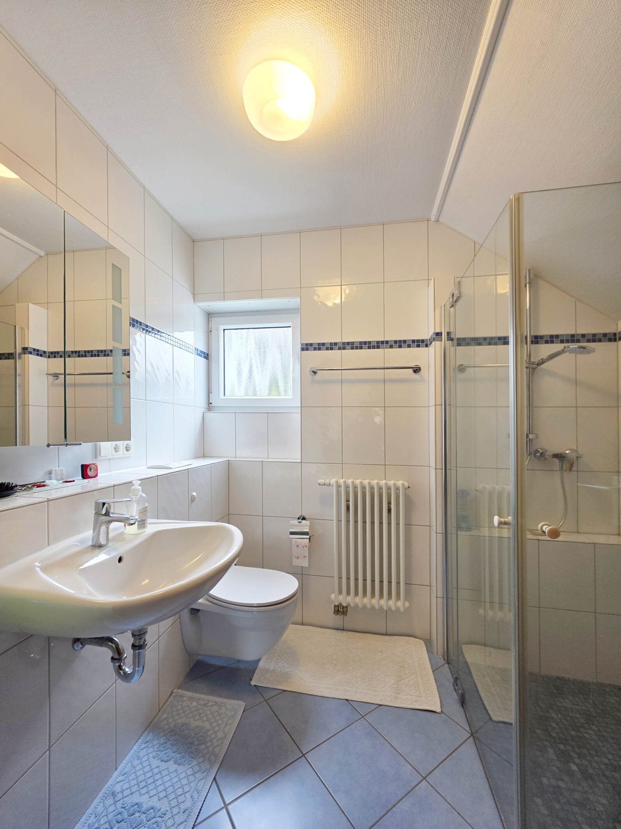 Badezimmer EG