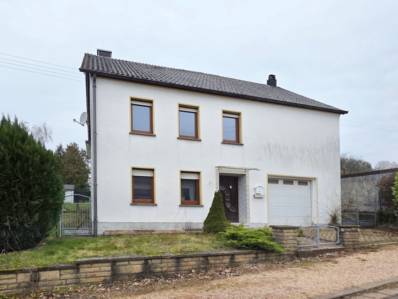 Straßenansicht