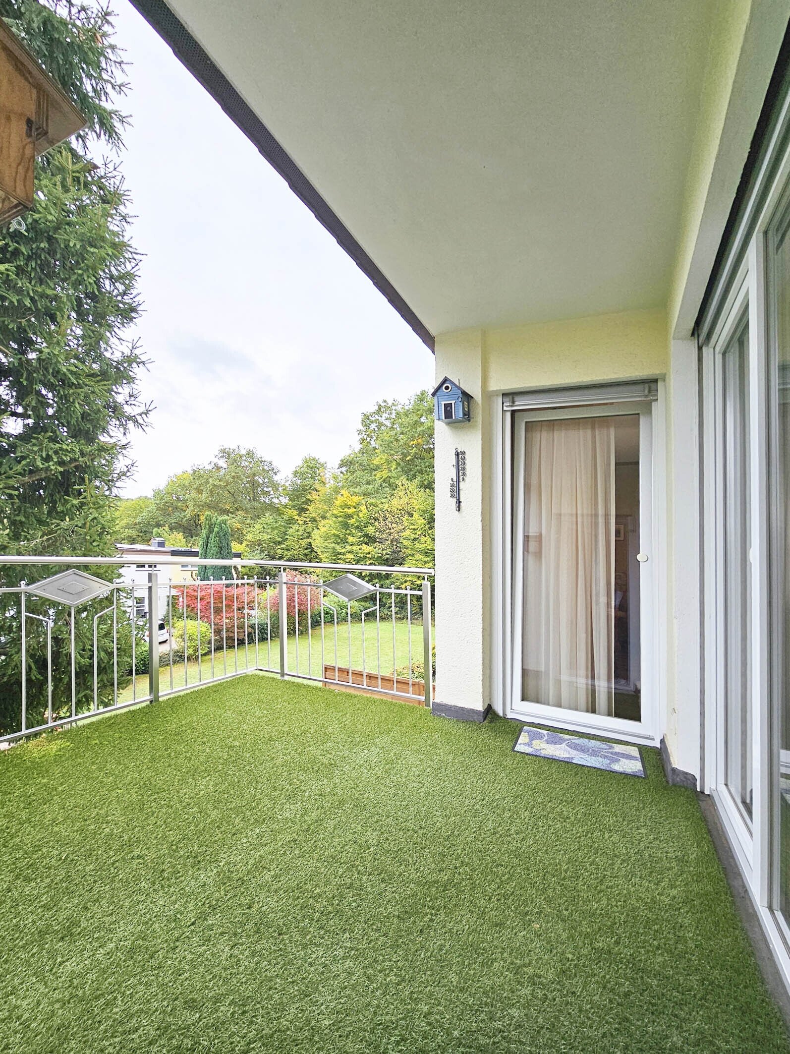 Reihenmittelhaus mit 2 Wohneinheiten in Toplage (2) — Balkon