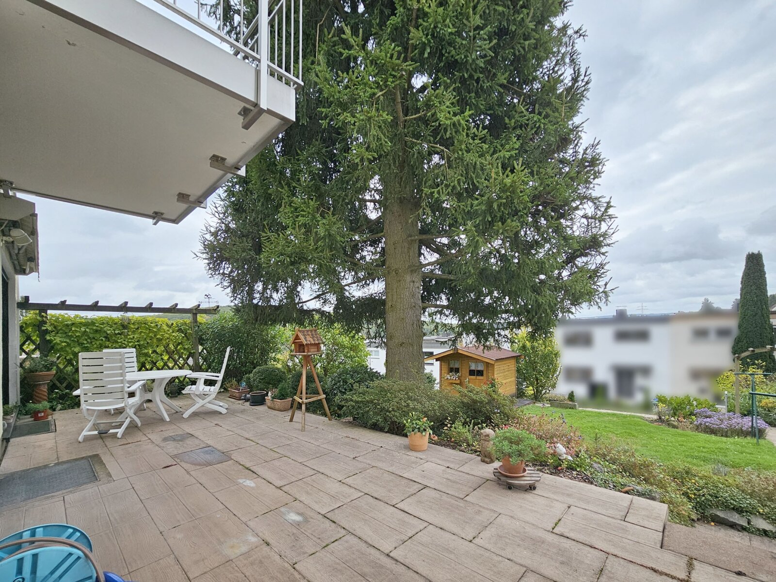 Reihenmittelhaus mit 2 Wohneinheiten in Toplage (2) — Terrasse/Garten