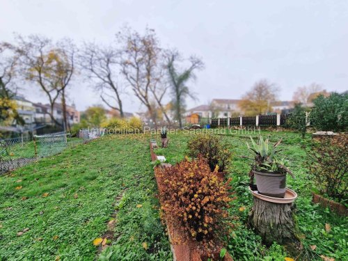 Renovierungsbedürftiges Reihenmittelhaus in VK (13) — Garten