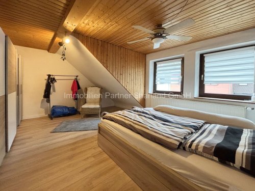 Einfamilienhaus in Schwalbach (16) — Zimmer DG