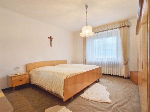 Top Gelegenheit! Wohn-/ Geschäftshaus plus Nebengebäude (12) — Zimmer Obergeschoss