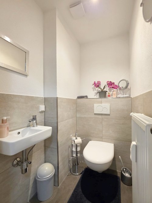*neuer Preis* Attraktive ETW in zentraler Lage von Riegelsberg (24) — Gäste-WC