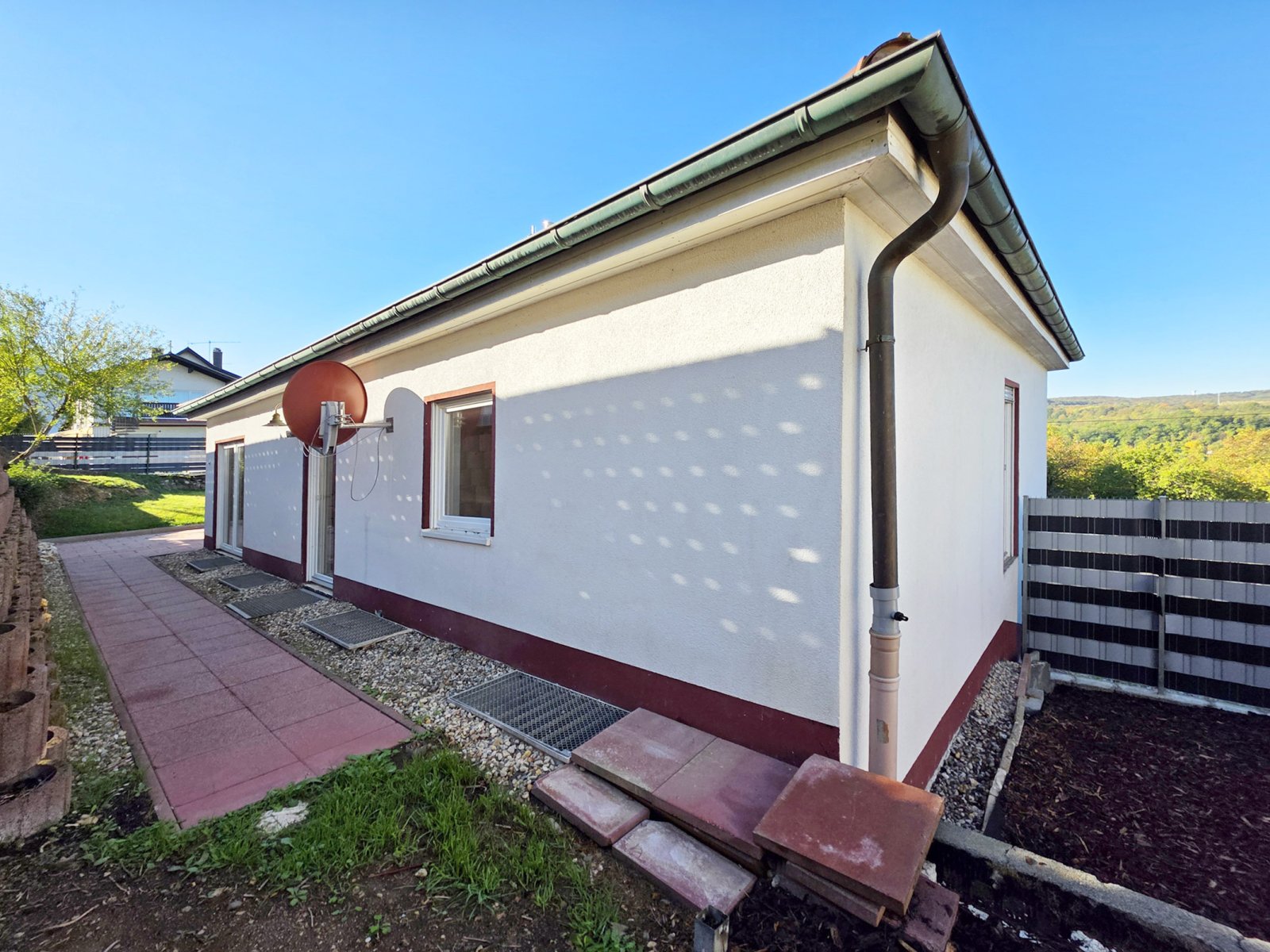 Freistehendes Einfamilienhaus in Auersmacher (27) — Rückansicht