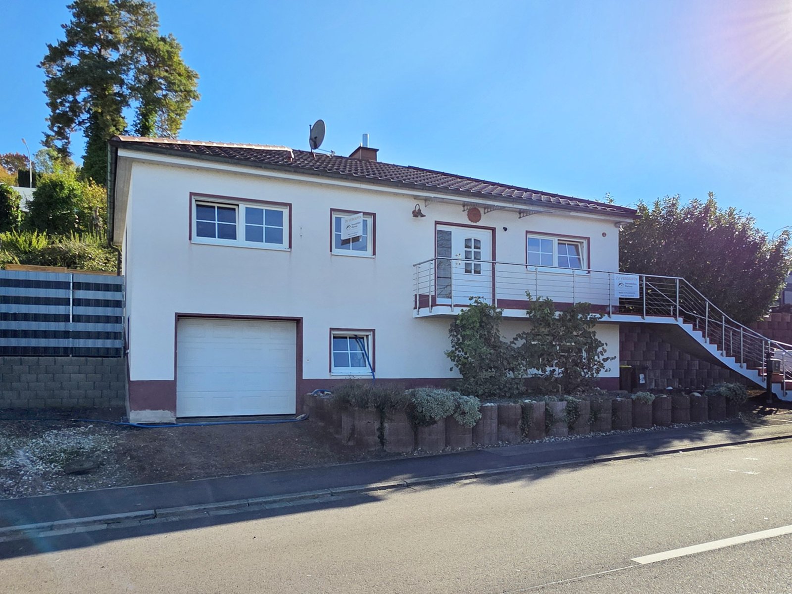 Freistehendes Einfamilienhaus in Auersmacher (27) — Straßenansicht